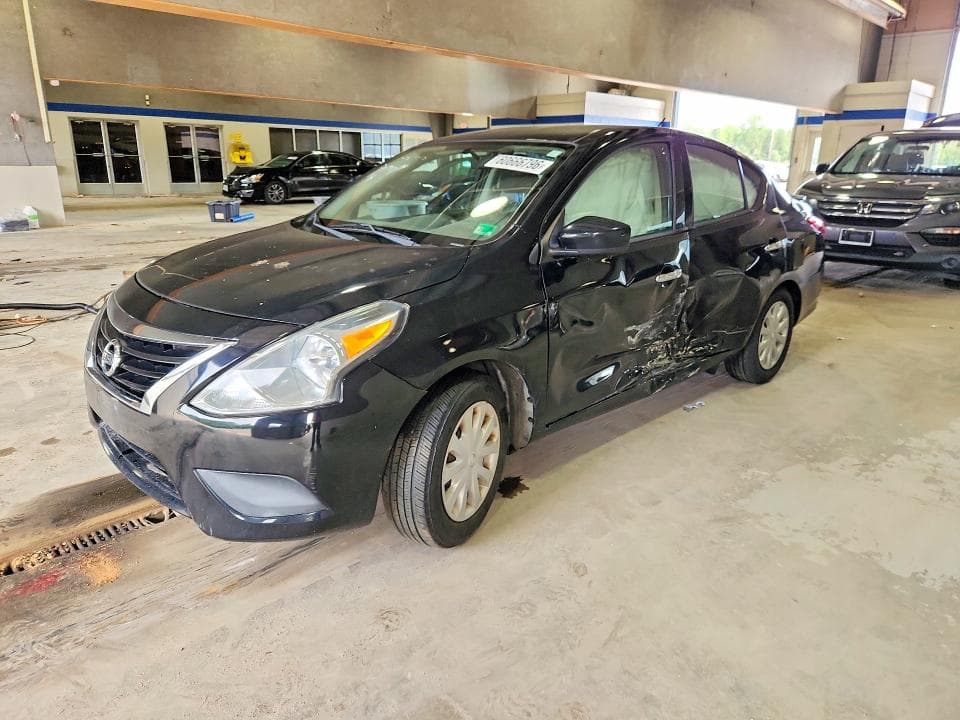 2018 NISSAN VERSA SV - 1