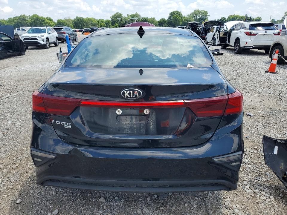 2021 KIA FORTE FE 6