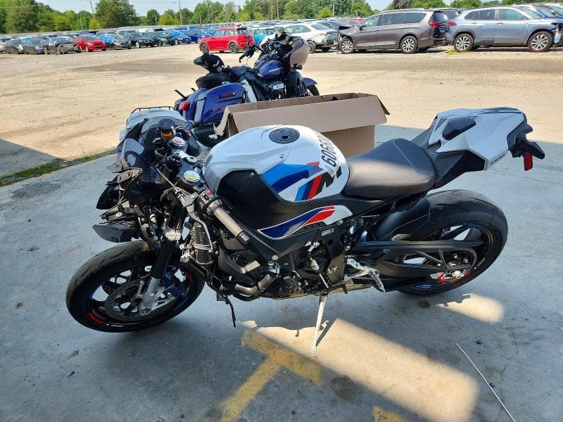 2026 BMW M 1000 RR 3