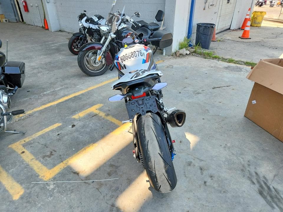 2026 BMW M 1000 RR 4