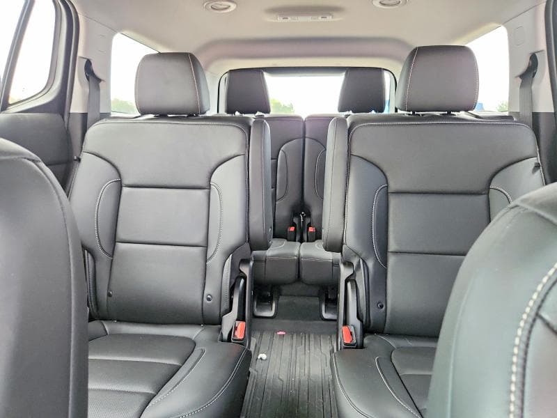 2023 GMC ACADIA SLT 10