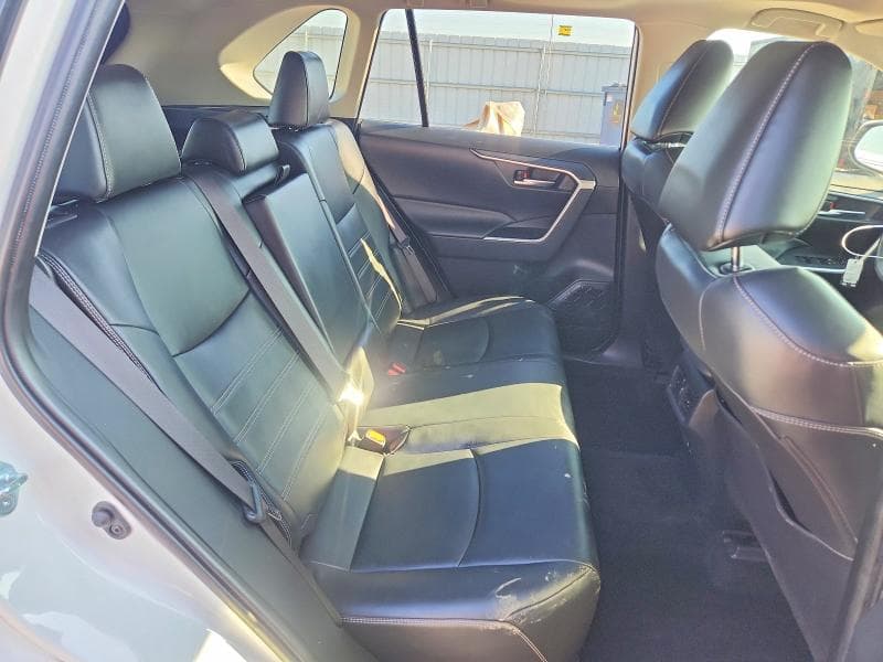 2019 TOYOTA RAV4 XLE PREMIUM XLE PREMIUM 11