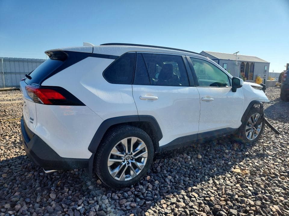 2019 TOYOTA RAV4 XLE PREMIUM XLE PREMIUM 3