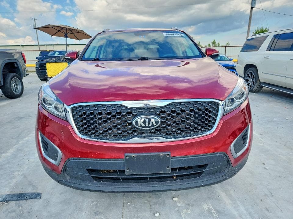 2017 KIA SORENTO LX V6 5