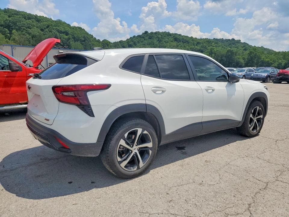 2024 CHEVROLET TRAX 1RS 3