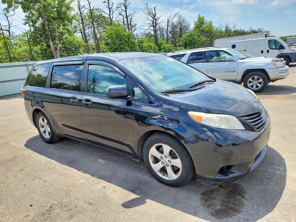 2017 TOYOTA SIENNA L 7-PASSENGER L 7-PASSENGER 4