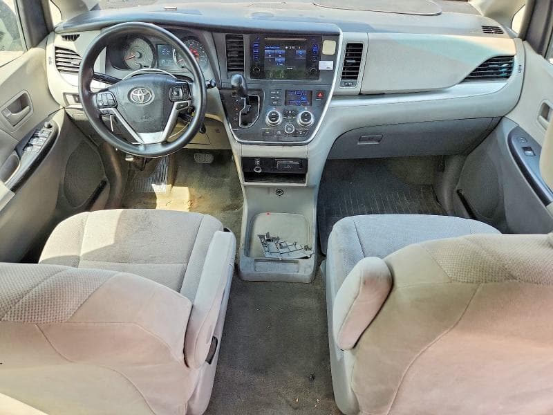 2017 TOYOTA SIENNA L 7-PASSENGER L 7-PASSENGER 8