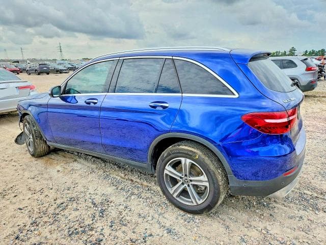 2018 MERCEDES-BENZ GLC 300 2