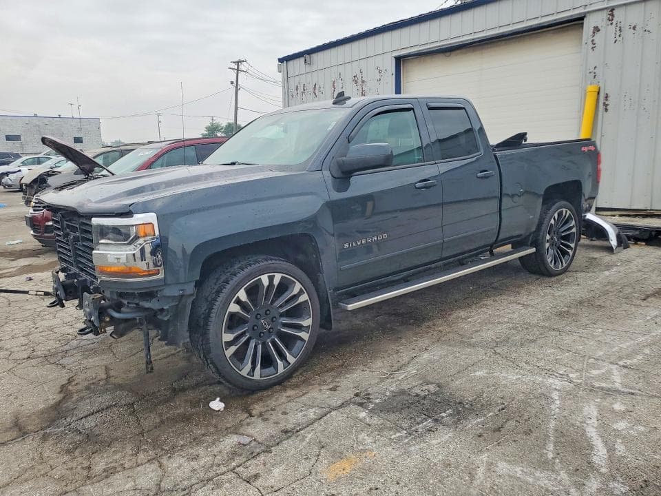 2017 CHEVROLET SILVERADO K1500 LT K1500 LT - 1