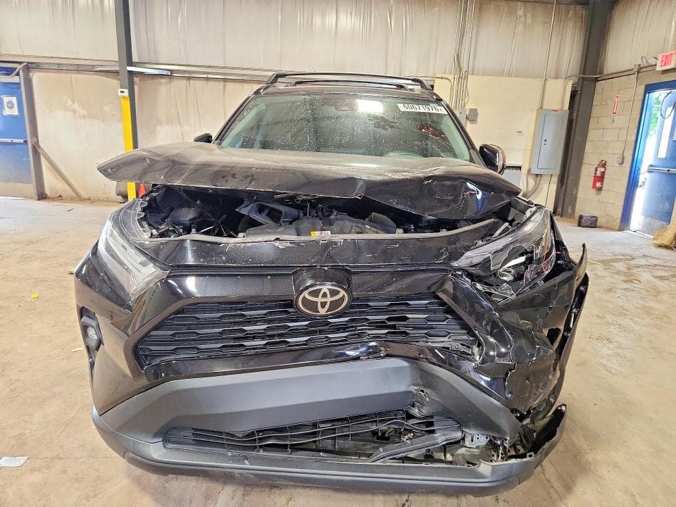 2023 TOYOTA RAV4 XLE PREMIUM 5