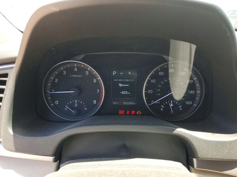 2018 HYUNDAI ELANTRA SEL 9