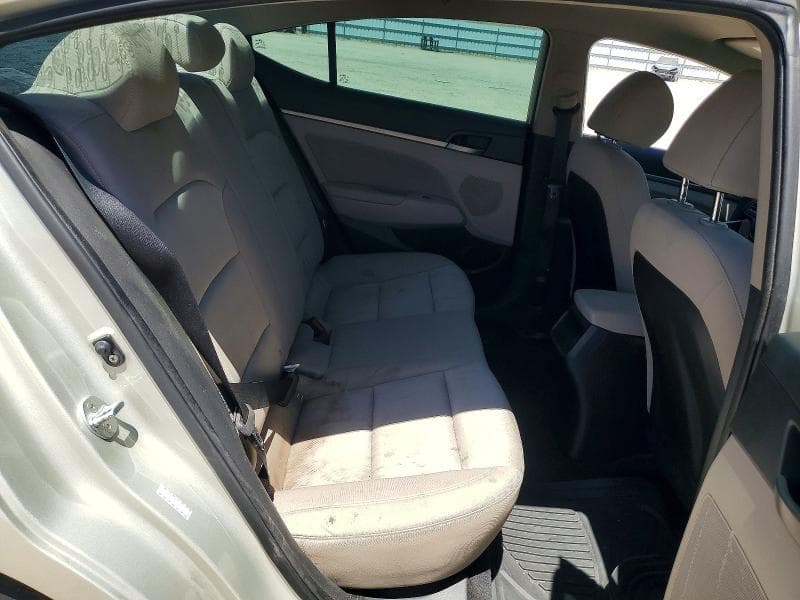 2018 HYUNDAI ELANTRA SEL 10