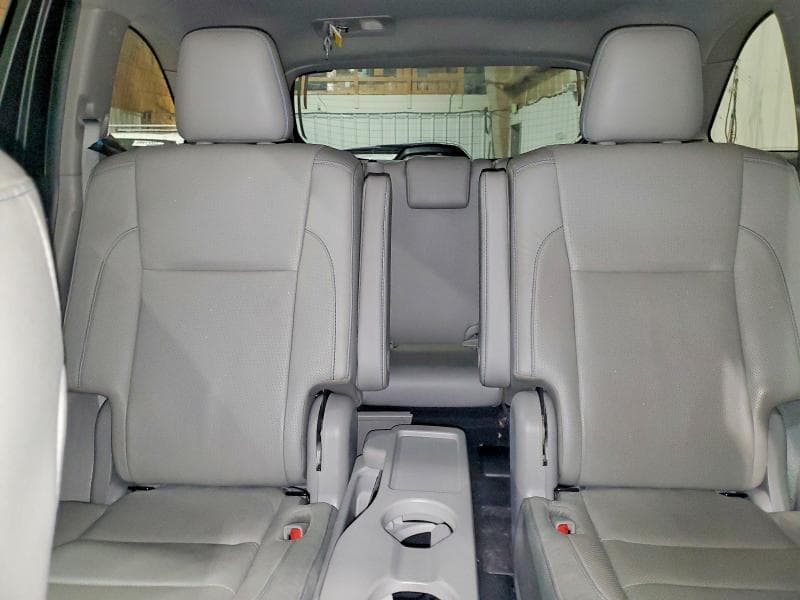 2019 TOYOTA HIGHLANDER HYBRID LIMITED PLATINUM LIMITED PLATINUM 10