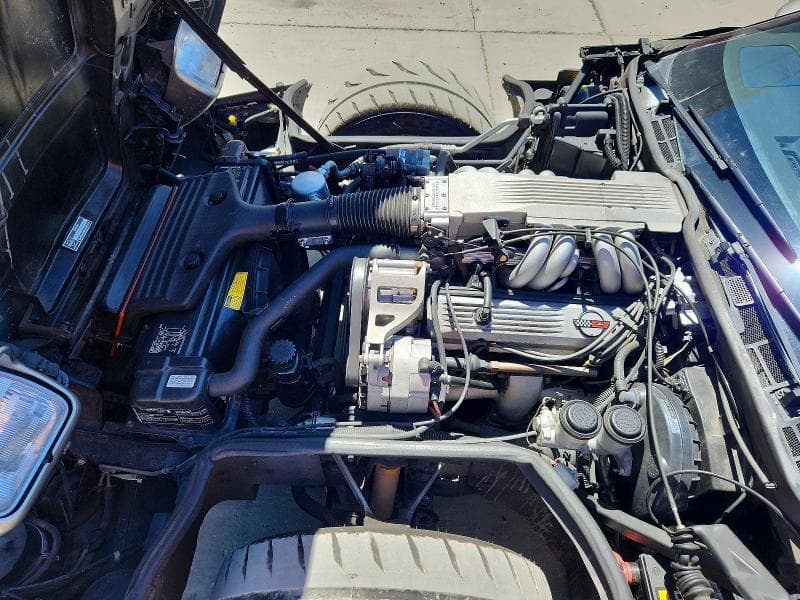 1985 CHEVROLET CORVETTE 11