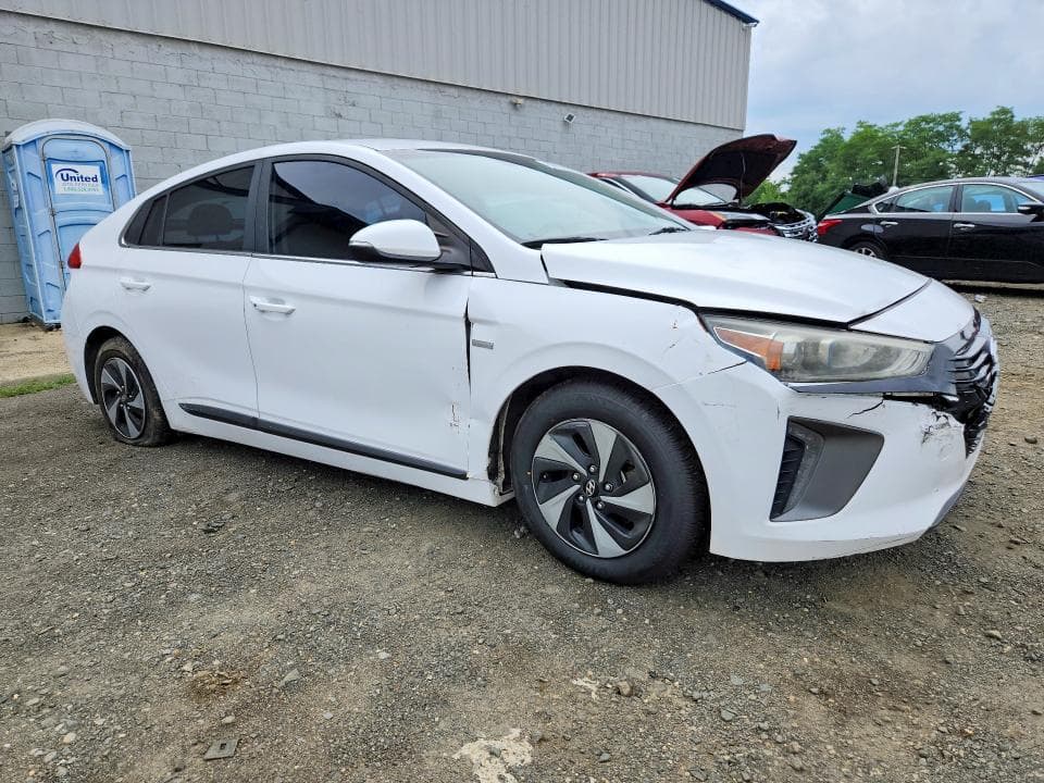 2017 HYUNDAI IONIQ SEL 4