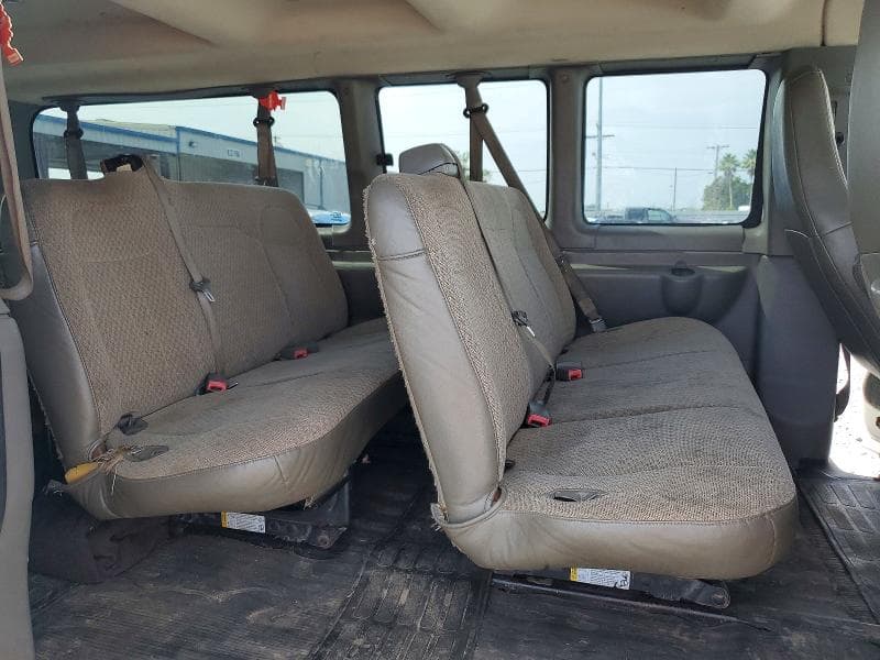 2017 CHEVROLET EXPRESS G3500 LT 11