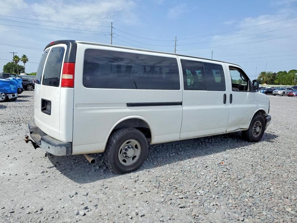 2017 CHEVROLET EXPRESS G3500 LT 3