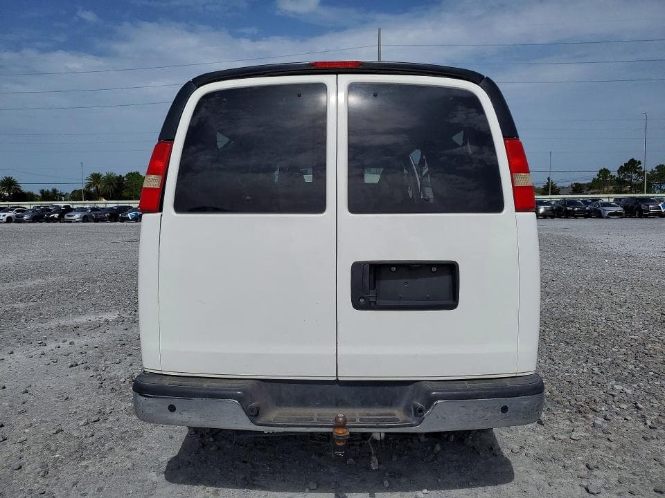 2017 CHEVROLET EXPRESS G3500 LT 6