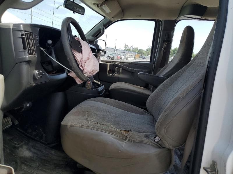 2017 CHEVROLET EXPRESS G3500 LT 7