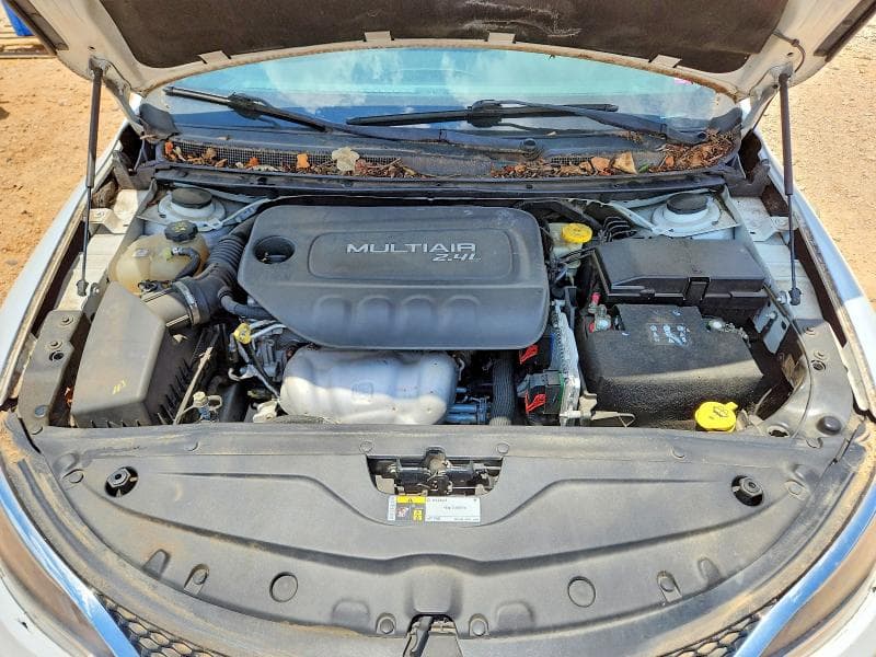 2016 CHRYSLER 200 11