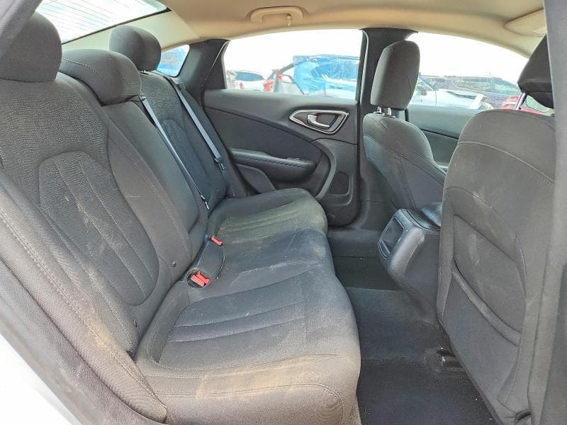 2016 CHRYSLER 200 10