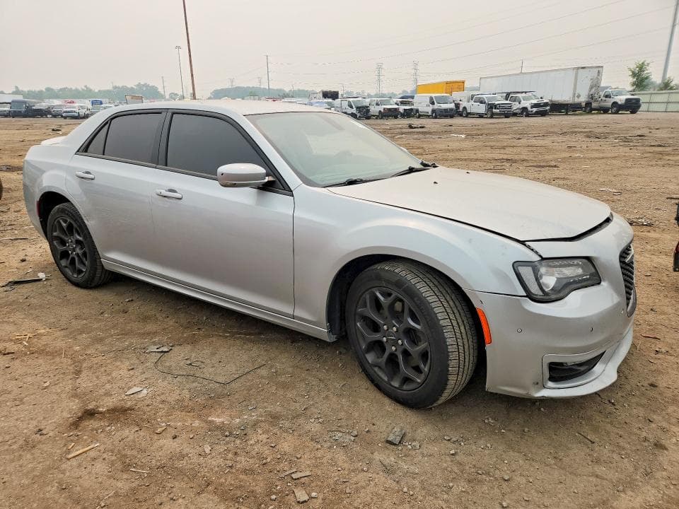 2019 CHRYSLER 300 S 4