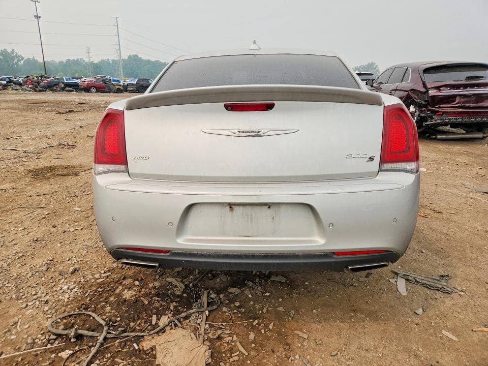 2019 CHRYSLER 300 S 6