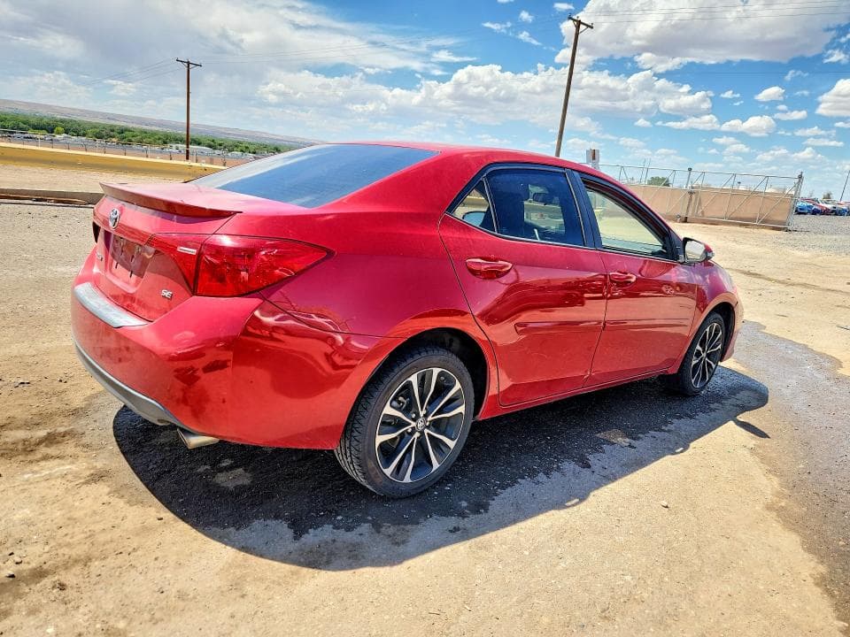 2017 TOYOTA COROLLA SE SE 3