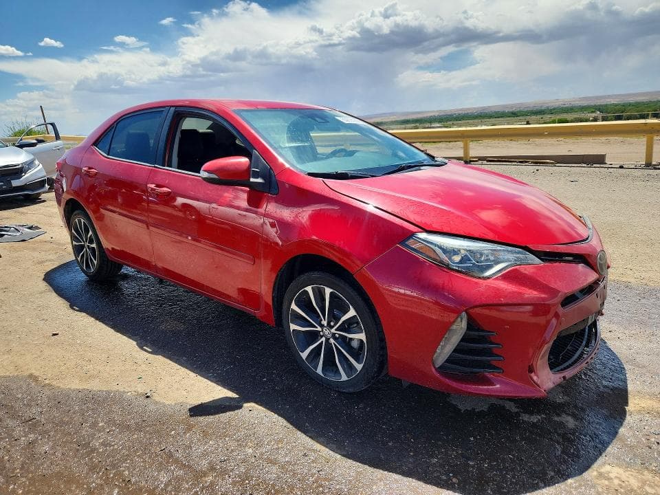 2017 TOYOTA COROLLA SE SE 4