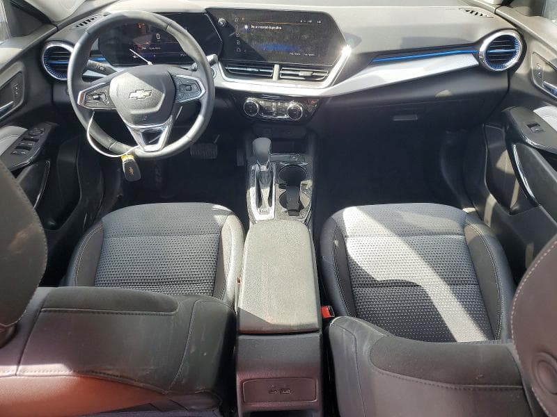 2025 CHEVROLET TRAX 1LT 8
