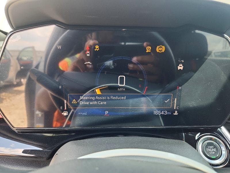 2025 CHEVROLET TRAX 2RS 9