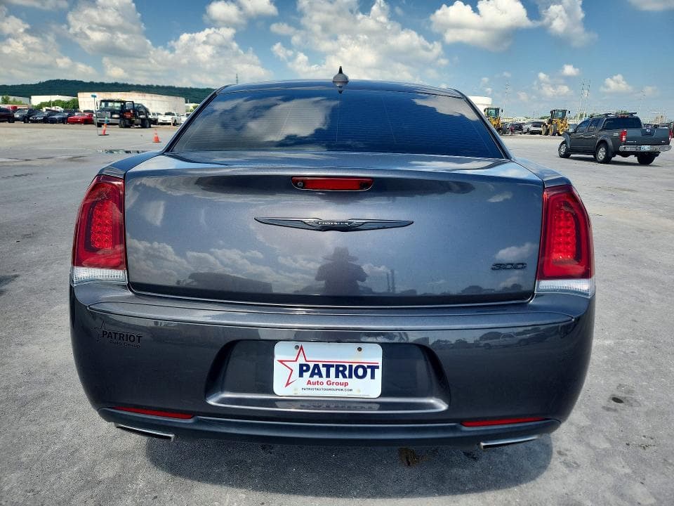 2022 CHRYSLER 300 TOURING 6