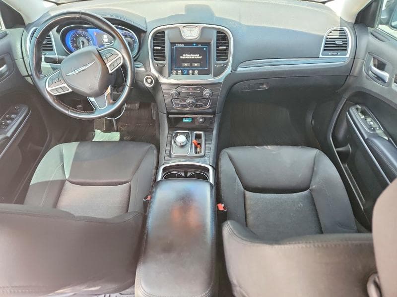 2022 CHRYSLER 300 TOURING 8