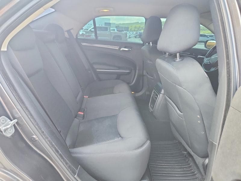 2022 CHRYSLER 300 TOURING 10