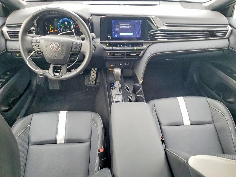 2025 TOYOTA CAMRY SE 8
