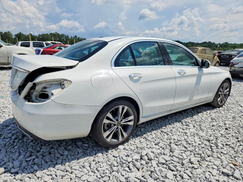 2019 MERCEDES-BENZ C 300 3