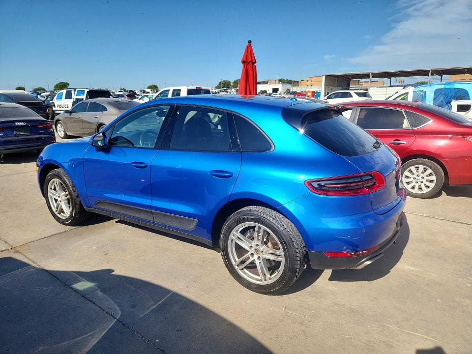 2017 PORSCHE MACAN 2