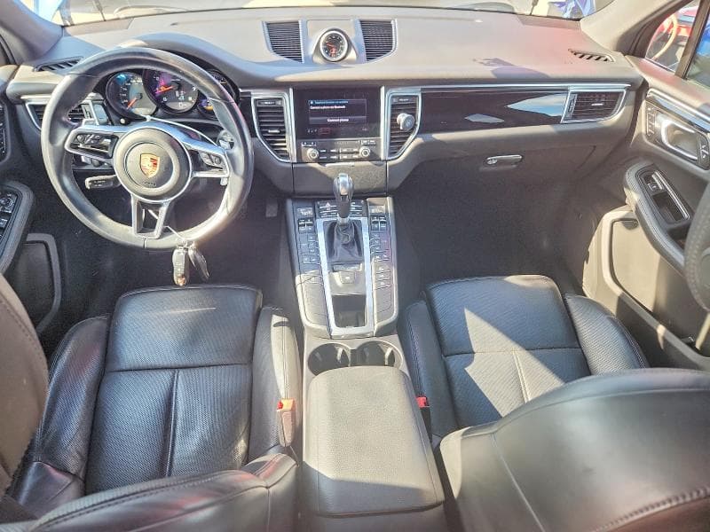 2017 PORSCHE MACAN 8