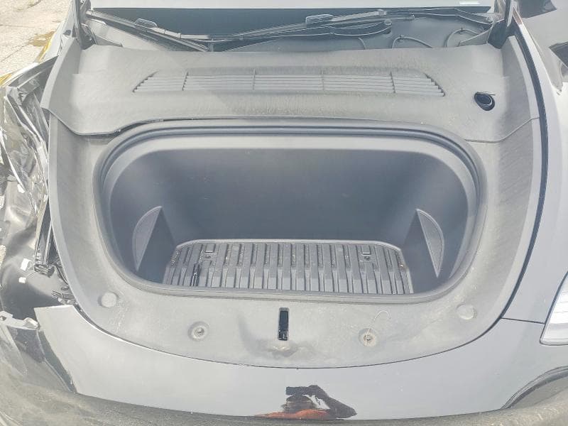 2024 TESLA MODEL Y 11