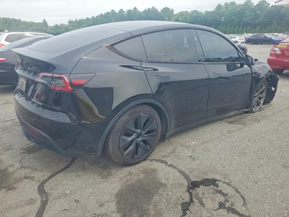 2024 TESLA MODEL Y 3
