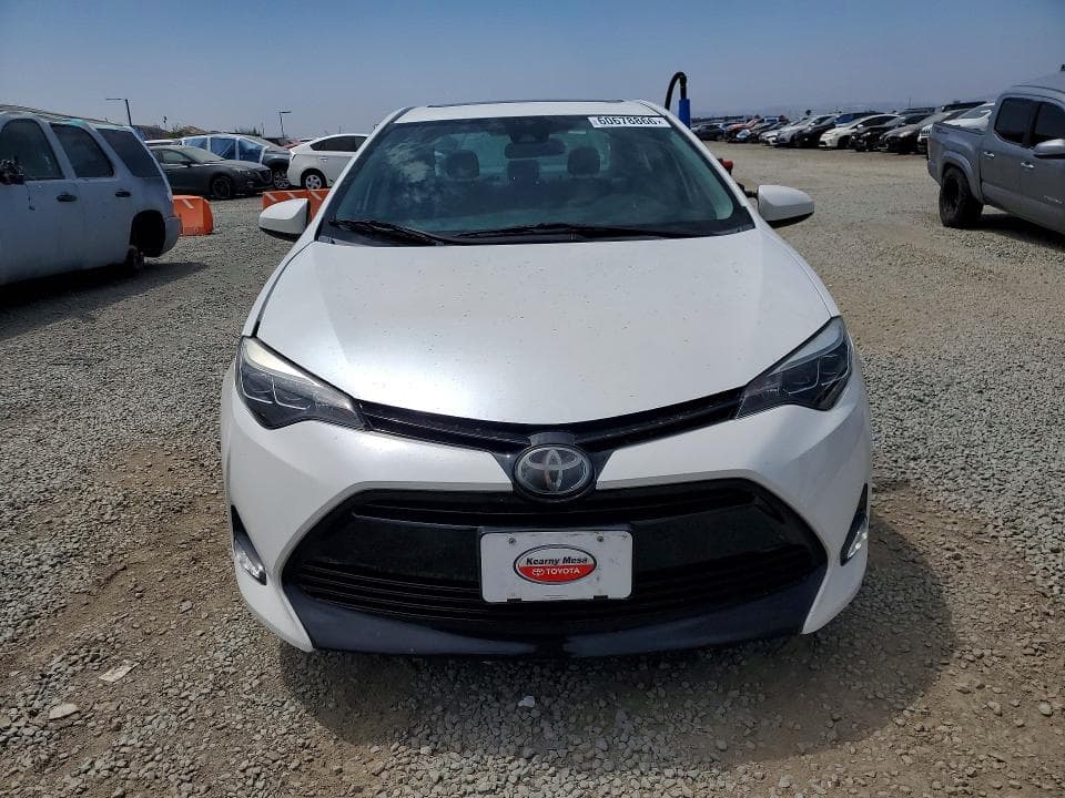 2017 TOYOTA COROLLA XLE 5