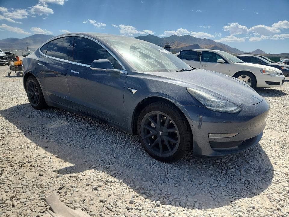 2020 TESLA MODEL 3 4