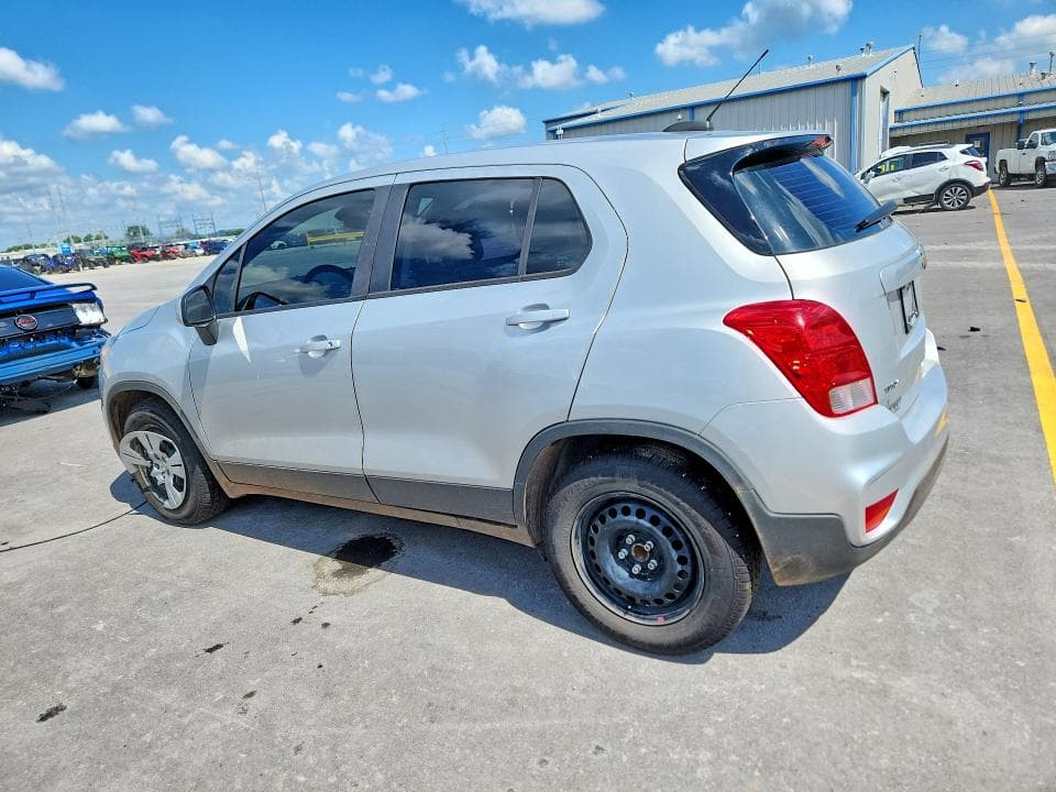 2019 CHEVROLET TRAX LS 2