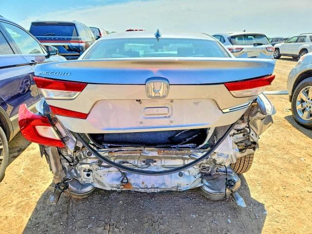 2018 HONDA ACCORD EX 6