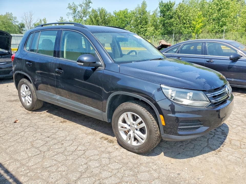 2017 VOLKSWAGEN TIGUAN S S 4