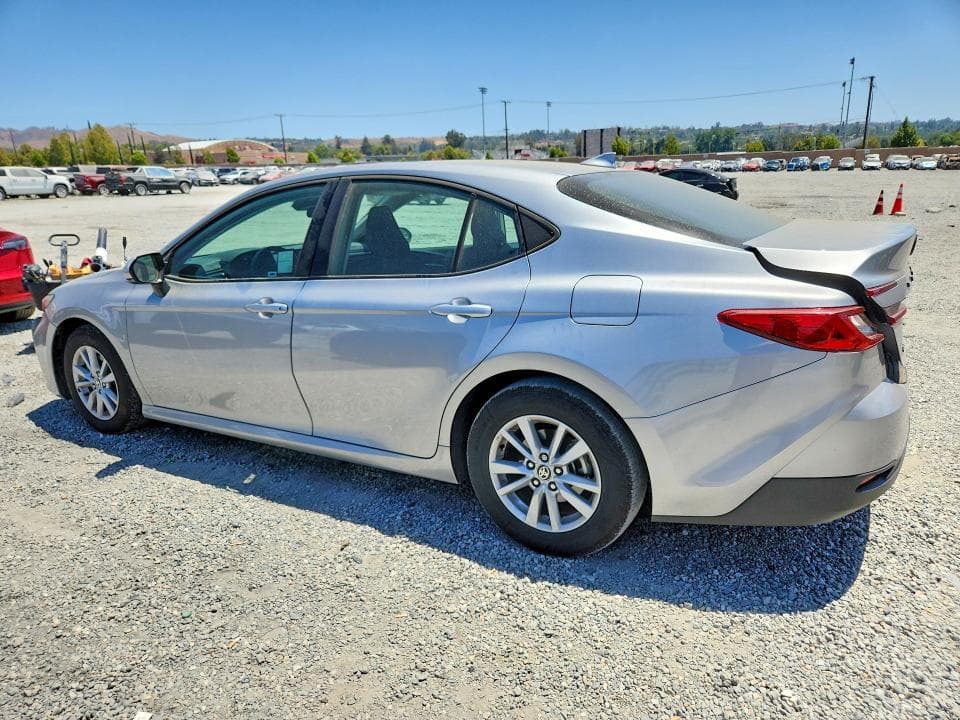 2026 TOYOTA CAMRY LE 2