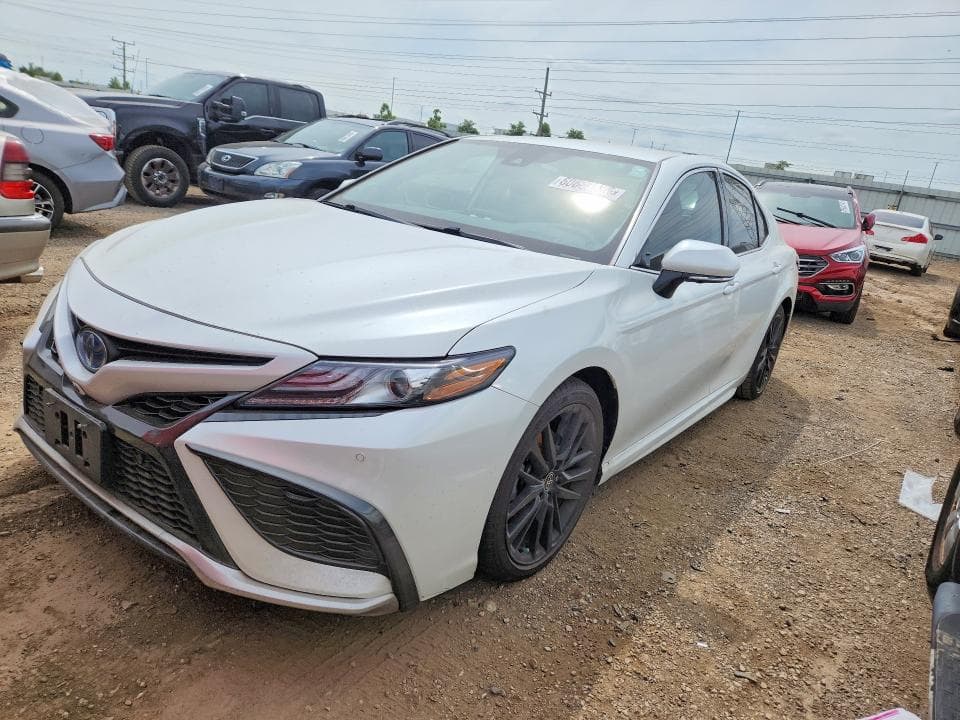 2022 TOYOTA CAMRY XSE - 1