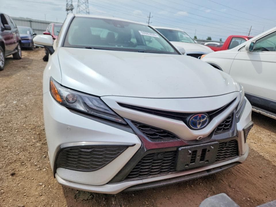 2022 TOYOTA CAMRY XSE 5