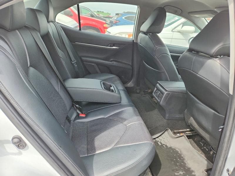 2022 TOYOTA CAMRY XSE 10