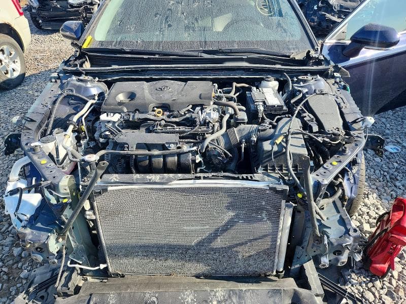 2022 TOYOTA CAMRY SE 11